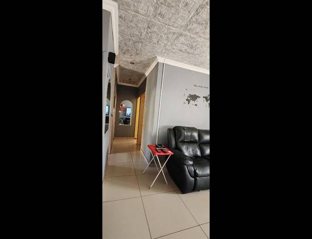 2 BEDROOM HOUSE FOR SALE IN ELANDSPOORT